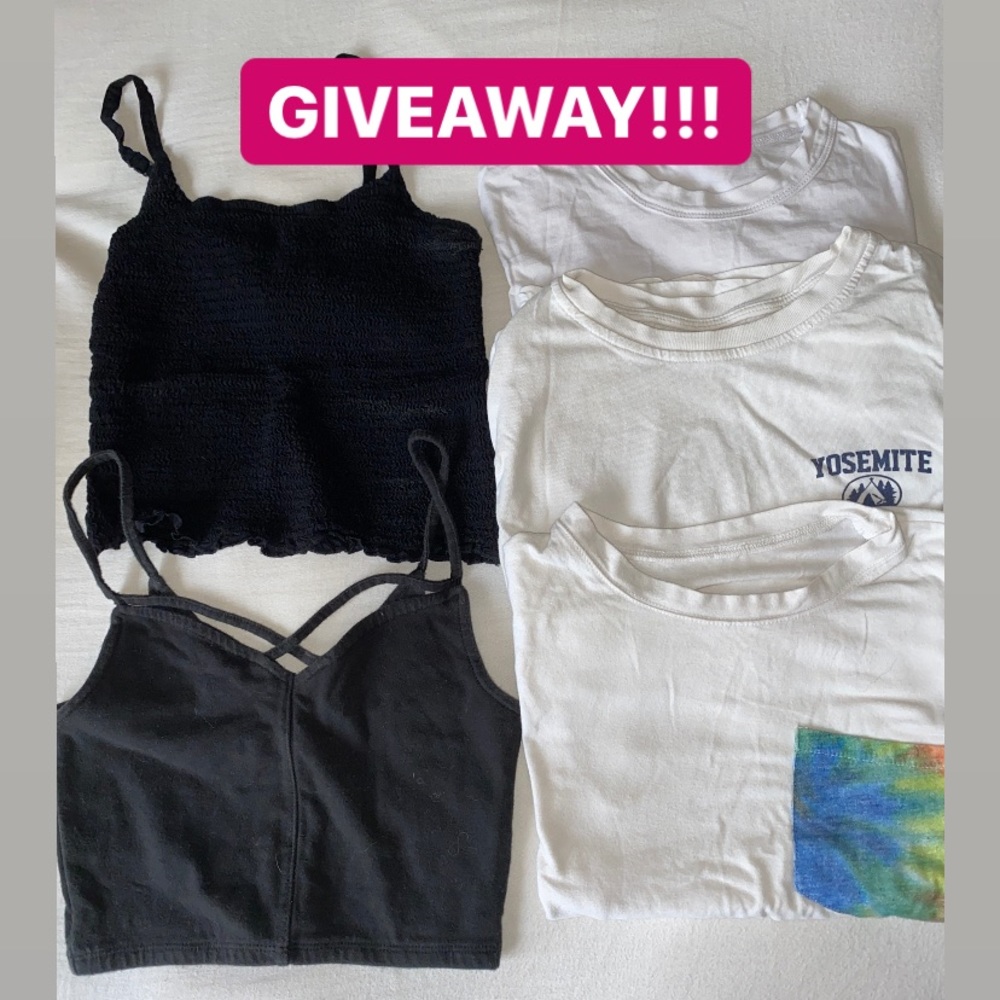 LAST CHANCE!! BRANDY MELVILLE/HOLLISTER GIVEAWAY
